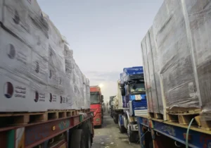 یونیسفت:بیش از ۱۳۰۰ کامیون کمک در انتظار ورود به غزه