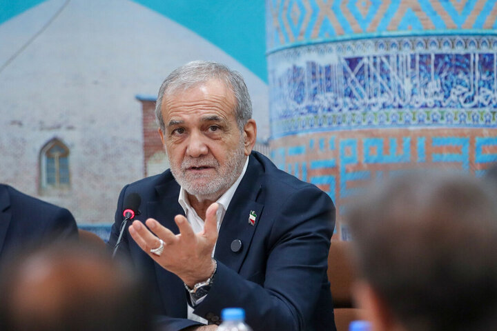 ما روی طلا نشسته‌ایم اما گرسنه‌ایم!