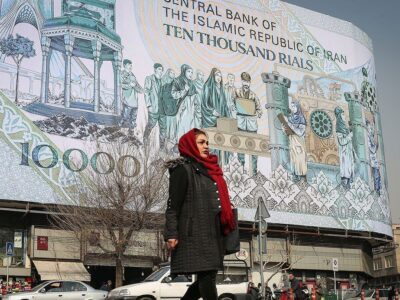 رشد اقتصادی نیمه نخست ۱۴۰۴ منفی شد