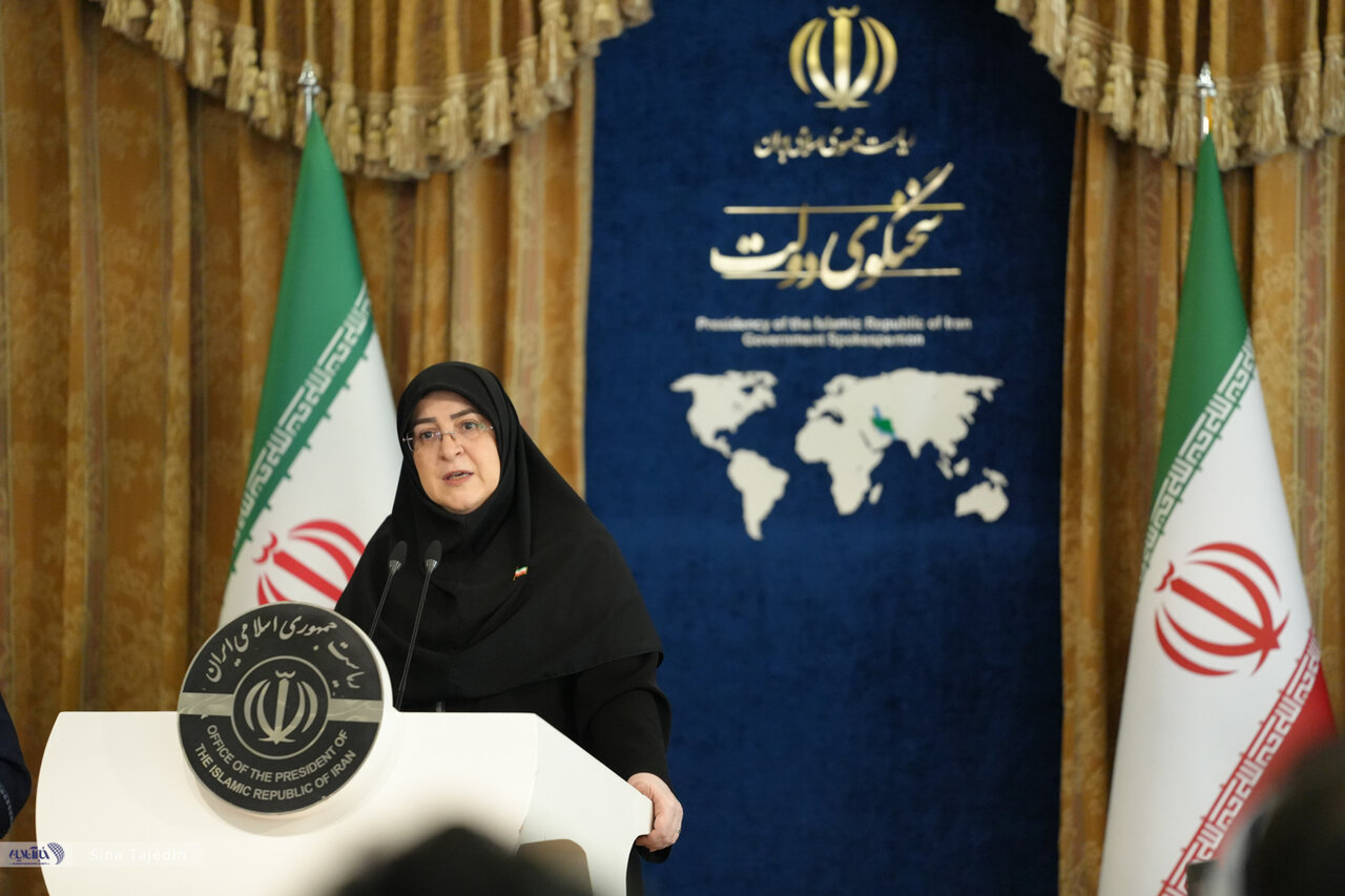 واردات ۷۰۰ کیلوگرم شمش طلا؛ حراج در راه