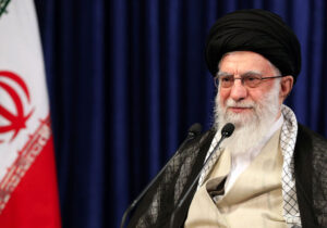 رهبر انقلاب به آمریکا: اصلاً شما چه کارهاید؟