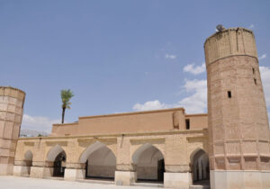 احیای تنها مسجد چهارمناره تاریخی جهان در داراب