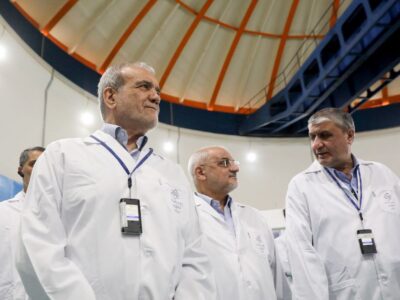 پزشکیان: تأسیسات هستهای را با قدرت بیشتر بازسازی میکنیم