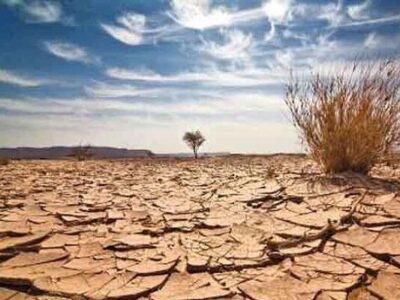 امام جمعه قم: در خشکسالی سنگین هستیم؛ توبه و صرفهجویی فوری