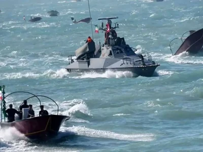 دادستان قشم: توقیف شناور حامل ۳۰ هزار لیتر سوخت قاچاق در آبهای جنوب