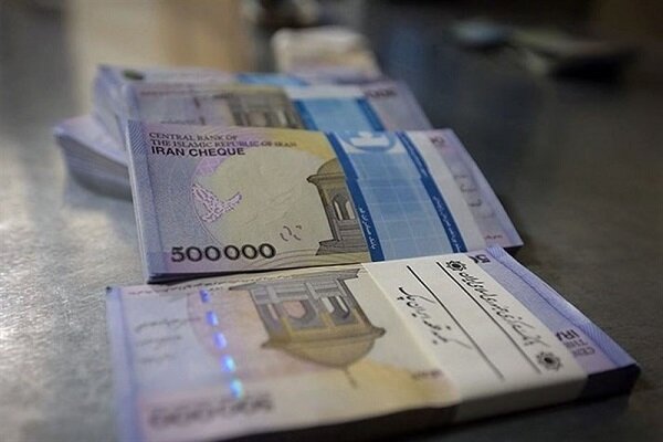 زنگنه: اختیار تعیین سقف حقوق و مزایا به دولت داده می‌شود