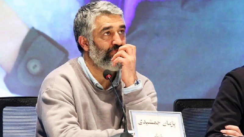 بازگشت داوطلبانه پژمان جمشیدی؛وکیل تأکید کرد “احضار در کار نبود”