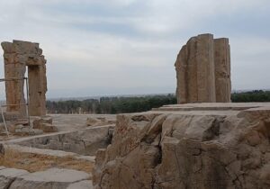 راز ناگفته کاخ های برزن تخت جمشید؛میراثی که برای نخستین بار آماده رونمایی میشود