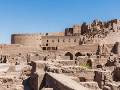 ایزدخواست؛ شهری با قدمت ساسانی و نخستین تجربه آپارتمان‌نشینی جهان