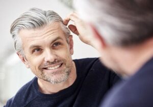 موهای سفید؛ نشانه پیری یا مکانیسم محافظتی بدن؟