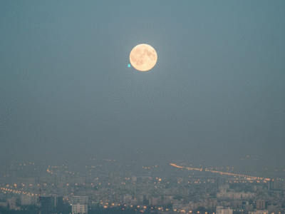 طلوع سومین اَبَرماه سال و همنشینی با اورانوس در سایه آلودگی هوا