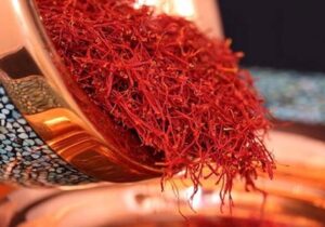 افزایش تقلب در پودر و عصارههای زعفران؛ هشدار درباره عوارض رنگهای مصنوعی