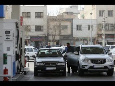 ذخیره بنزین خودروهای دولتی و وارداتی حذف شد