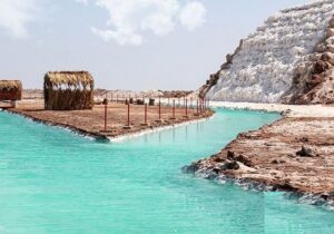 وزیر میراث فرهنگی: توسعه گردشگری کویر خور و بیابانک با تمرکز بر میراث ساسانی و زیرساخت‌ها