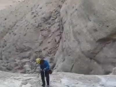 نجات کوهنورد گرفتار در دیواره ۲۰۰ متری کوه سرخ شیراز