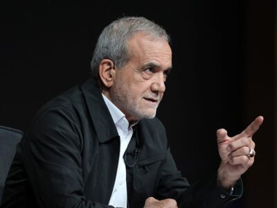 پزشکیان: دیگر دلار ۲۸۵۰۰ تومانی به کسی نمی‌دهیم؛ ارز ارزان رانت می‌سازد