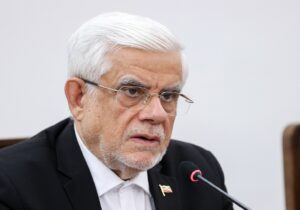 عارف: حق اعتراض را به رسمیت می‌شناسیم