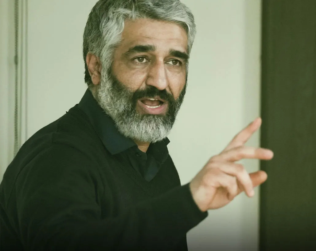 اولین جلسه دادگاه پژمان جمشیدی چه گذشت؟ وکیل: تناقض‌ها جدی است