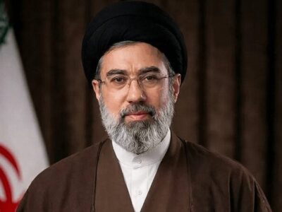 آیت‌الله سیدمجتبی حسینی خامنه‌ای به عنوان رهبر جدید انقلاب اسلامی معرفی شد