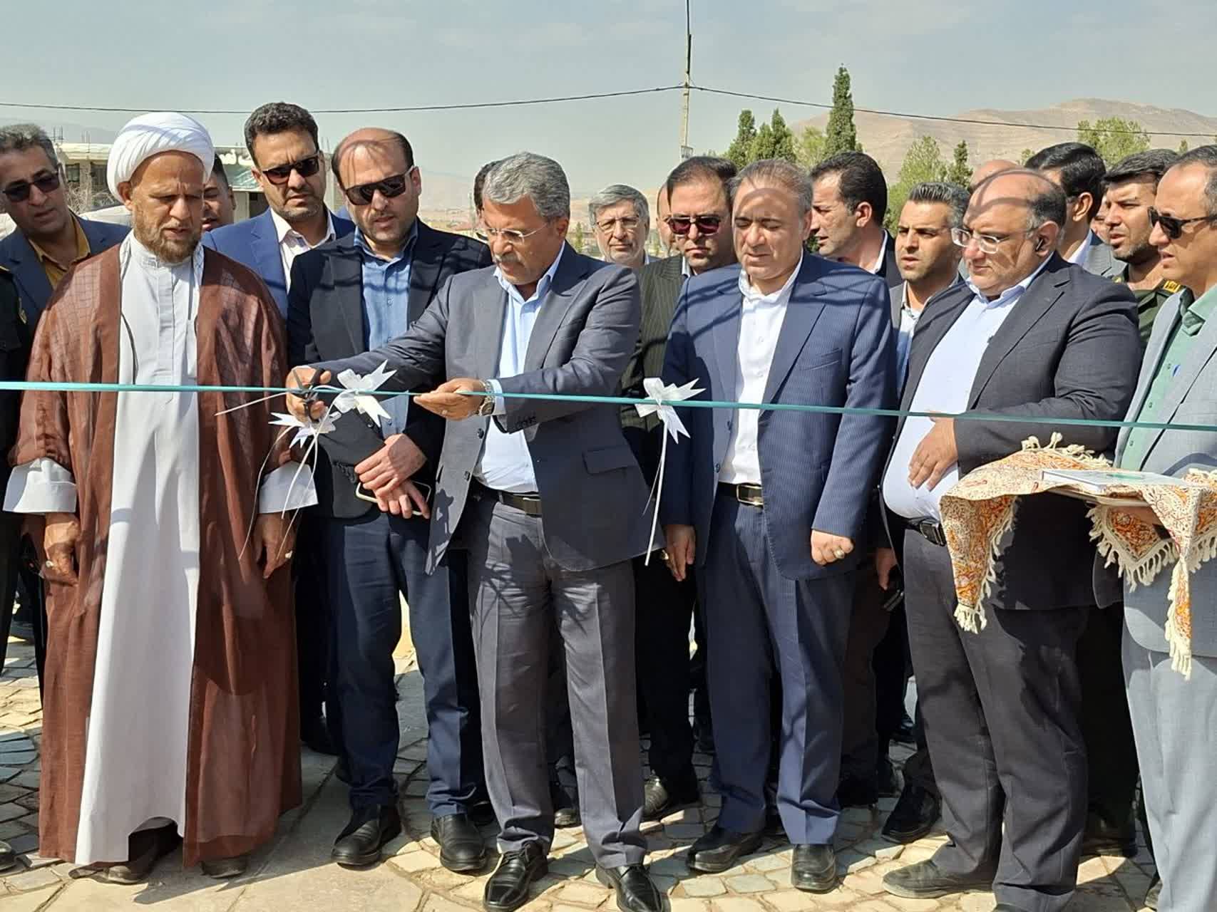 معاون سیاسی استاندار فارس: ۲۳ پروژه با اعتبار ۲۸۰ میلیارد تومان در زرقان افتتاح شد